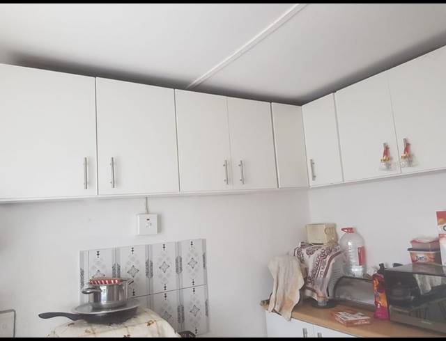 2 BEDROOM HOUSE FOR SALE IN TRENANCE MANOR